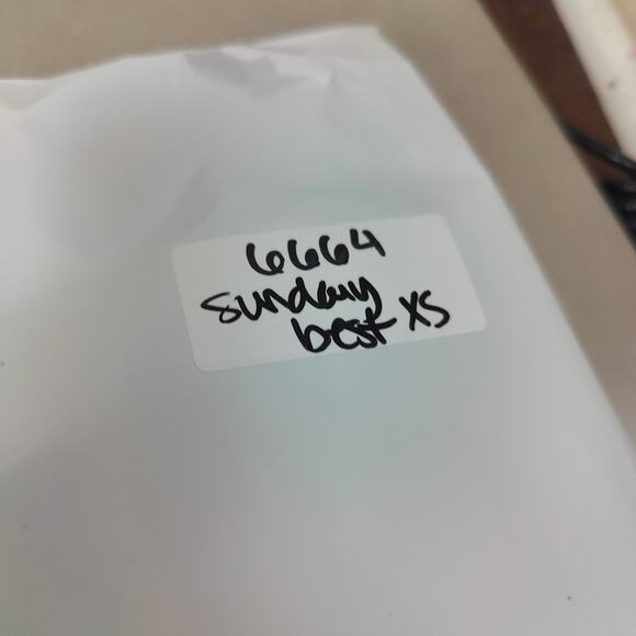 Aritzia Sunday Best BestHug Apple Longsleeve Top Womens XS Brown Button Up Y2K - Picture 7 of 7